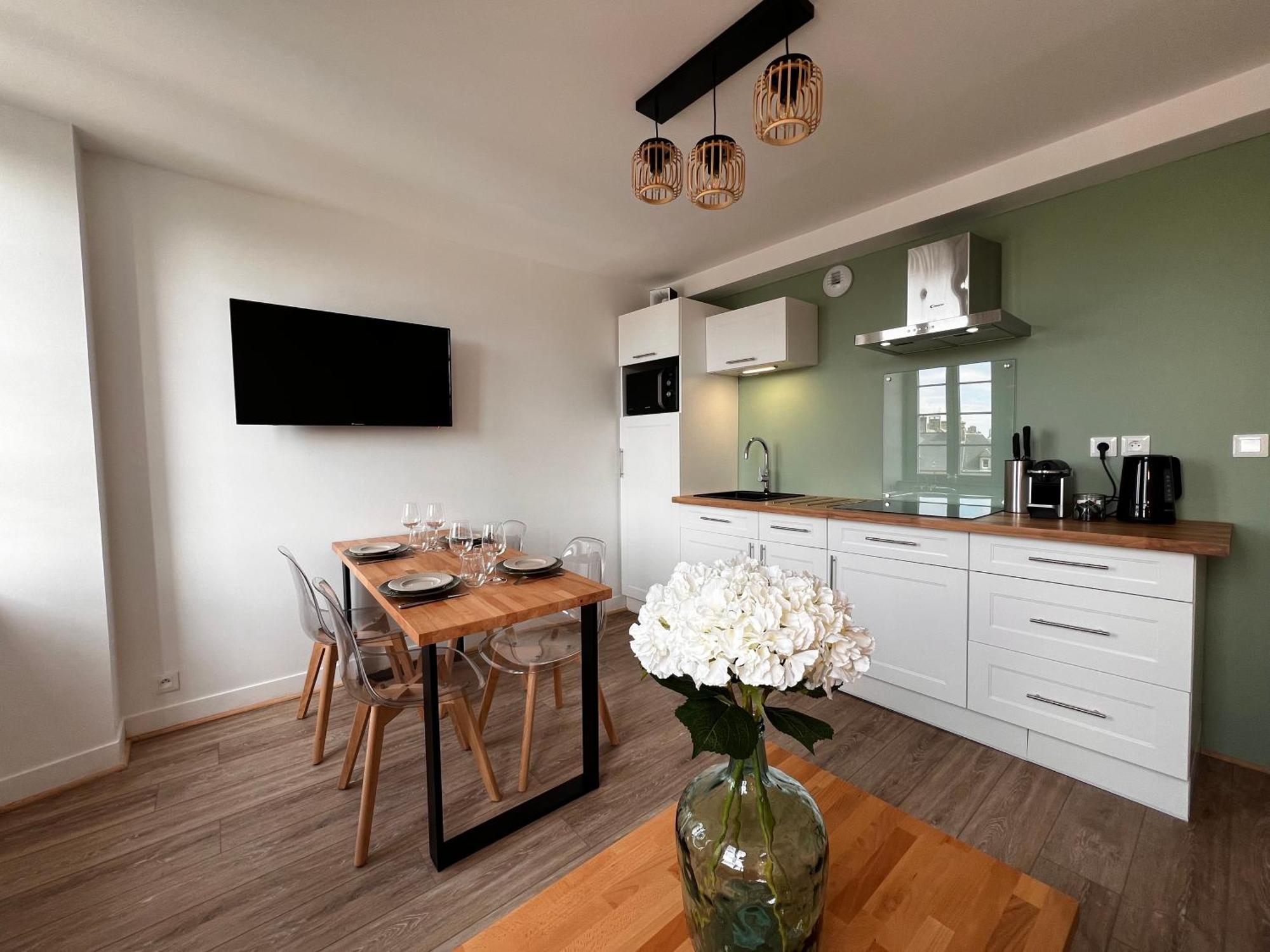 Appartement Gordon Smith, En Plein Centre, 4 Pers Сент-Мер-Егліз Екстер'єр фото